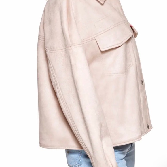 NWT Levi’s Women’s Faux Suede Modern Trucker Jacket - Picture 4 of 14